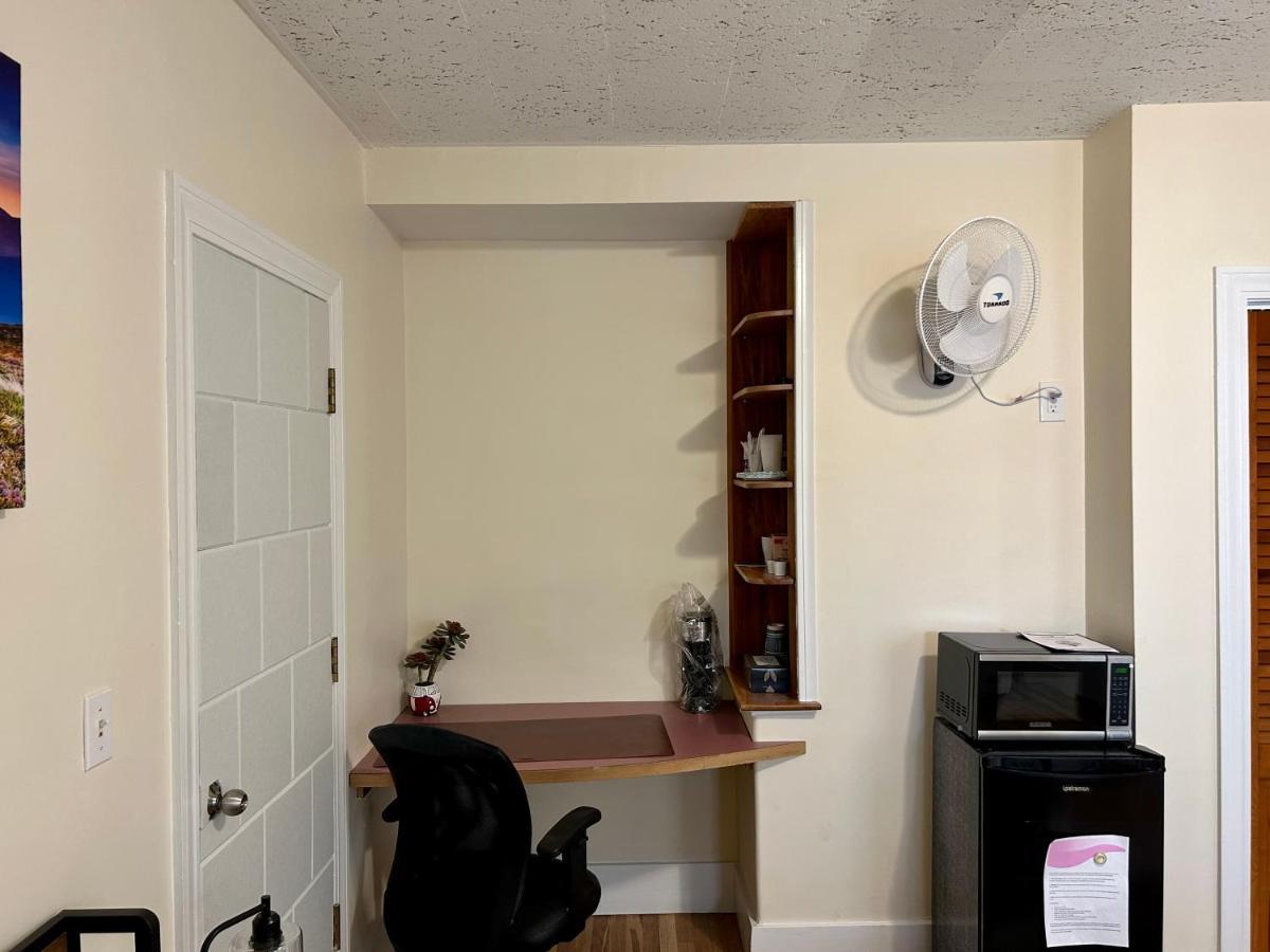 Traveler'S Den In Medford Apartment ภายนอก รูปภาพ