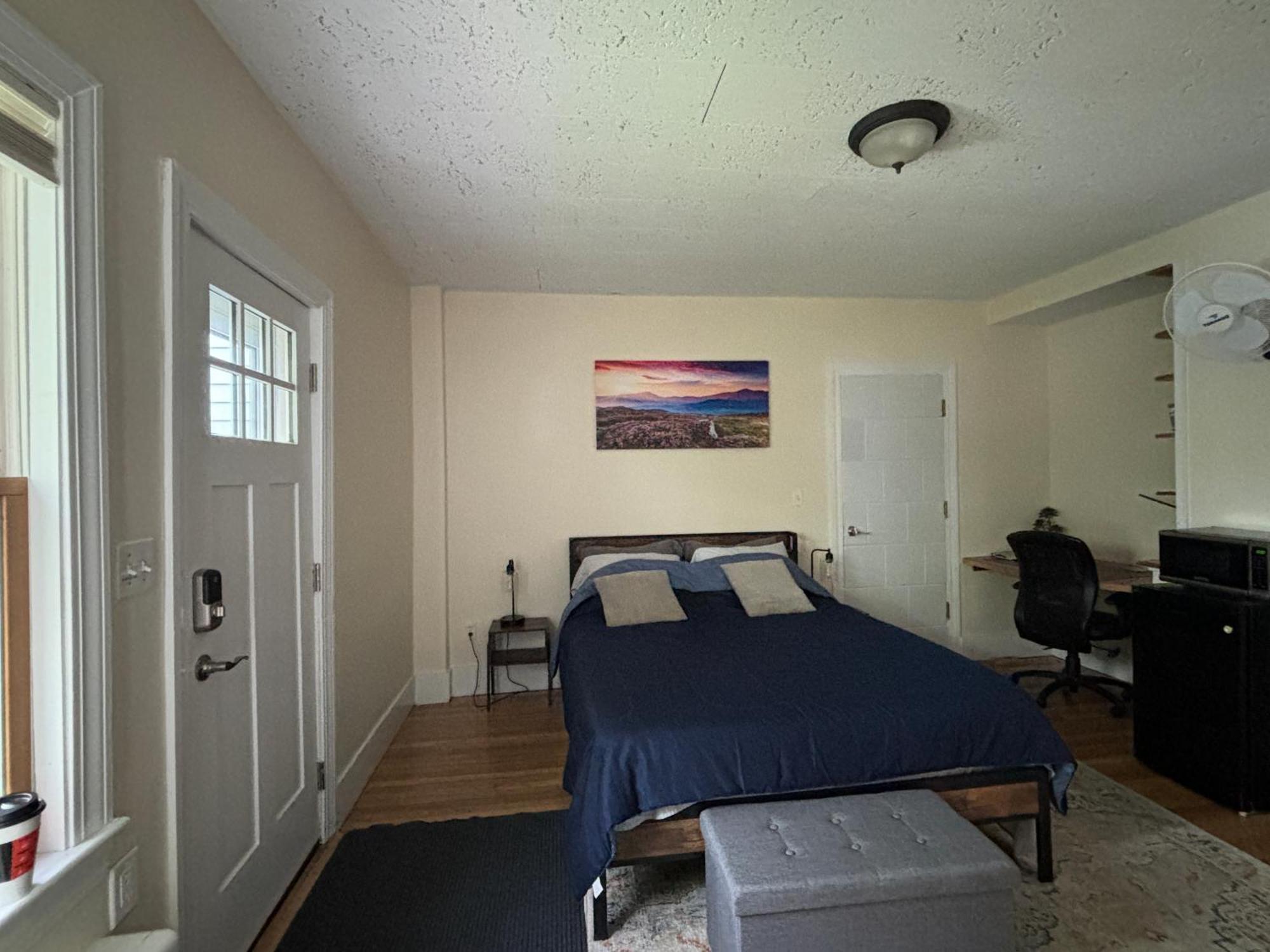 Traveler'S Den In Medford Apartment ภายนอก รูปภาพ