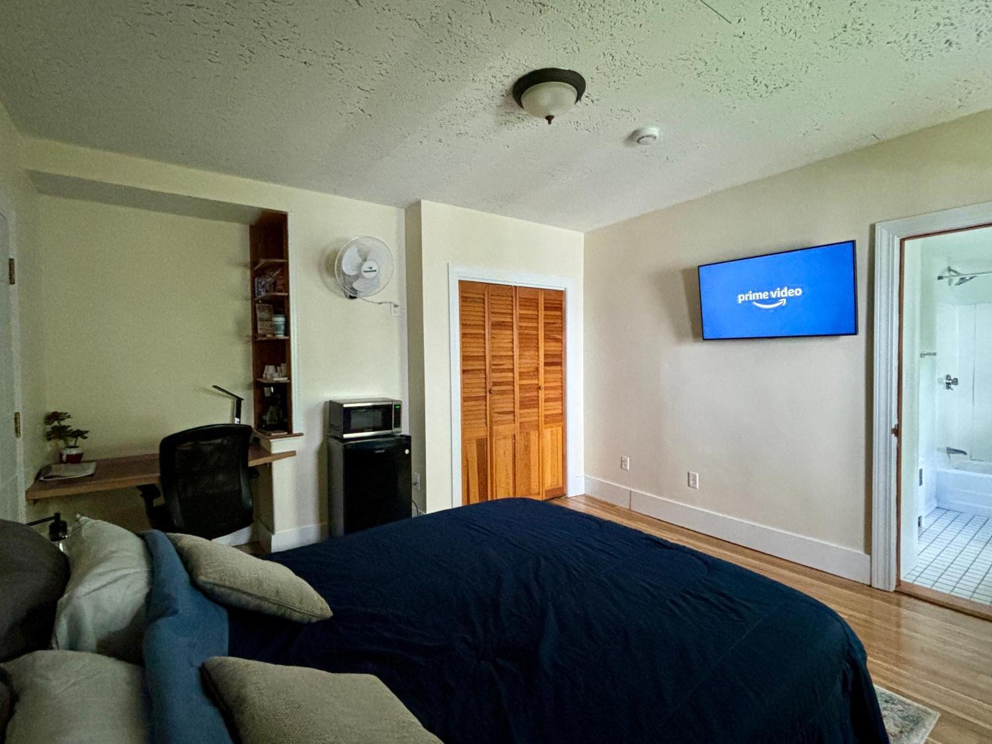 Traveler'S Den In Medford Apartment ภายนอก รูปภาพ